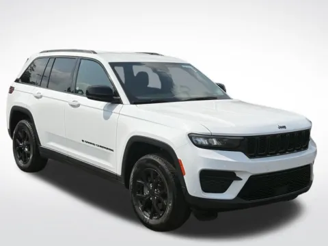 Photos of 2025 Jeep Grand Cherokee Altitude for sale in Kalamazoo, MI at Zeigler BMW of Kalamazoo
