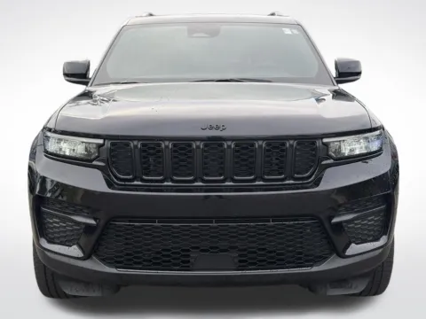 Another view of 2023 Jeep Grand Cherokee Altitude X for sale in Kalamazoo, MI at Zeigler BMW of Kalamazoo