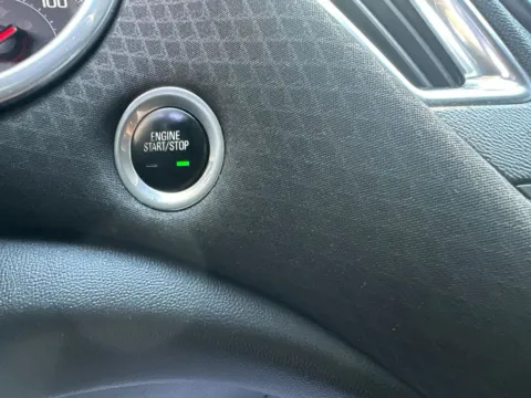More photos of 2020 Chevrolet Malibu LT at Zeigler BMW of Kalamazoo, MI