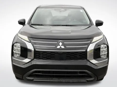 Another view of 2025 Mitsubishi Outlander ES for sale in Kalamazoo, MI at Zeigler BMW of Kalamazoo