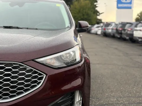 More photos of 2023 Ford Edge SEL at Zeigler BMW of Kalamazoo, MI