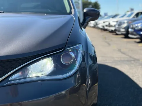 More photos of 2018 Chrysler Pacifica Touring L Plus at Zeigler BMW of Kalamazoo, MI