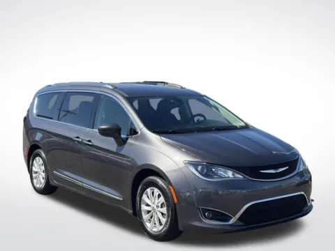 Photos of 2018 Chrysler Pacifica Touring L Plus for sale in Kalamazoo, MI at Zeigler BMW of Kalamazoo