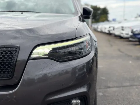 More photos of 2023 Jeep Cherokee Altitude at Zeigler BMW of Kalamazoo, MI