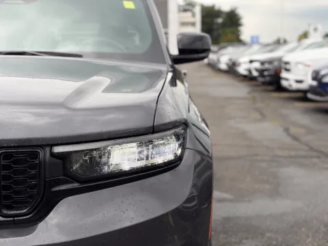 More photos of 2023 Jeep Grand Cherokee L Altitude X at Zeigler BMW of Kalamazoo, MI