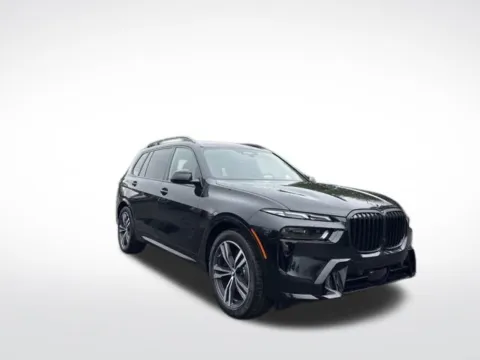 Another view of 2026 BMW X7 xDrive40i for sale in Kalamazoo, MI at Zeigler BMW of Kalamazoo