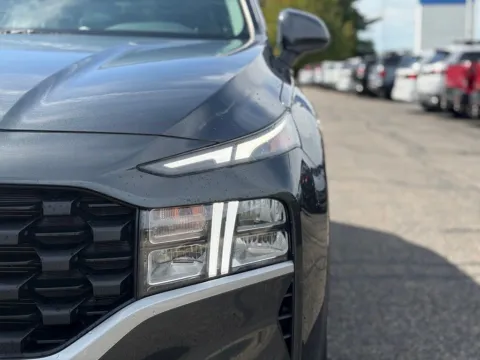 More photos of 2023 Hyundai Santa Fe SE at Zeigler BMW of Kalamazoo, MI