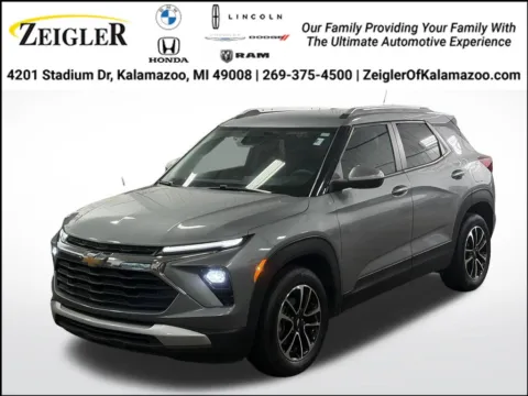 Gray 2024 Chevrolet TrailBlazer LT for sale in Kalamazoo, MI