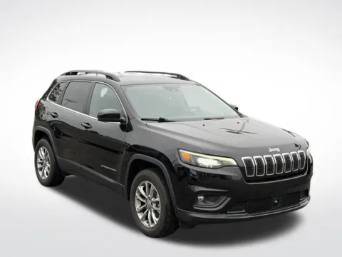 Photos of 2022 Jeep Cherokee Latitude Lux for sale in Kalamazoo, MI at Zeigler BMW of Kalamazoo