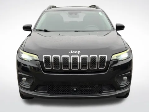 More photos of 2022 Jeep Cherokee Latitude Lux at Zeigler BMW of Kalamazoo, MI