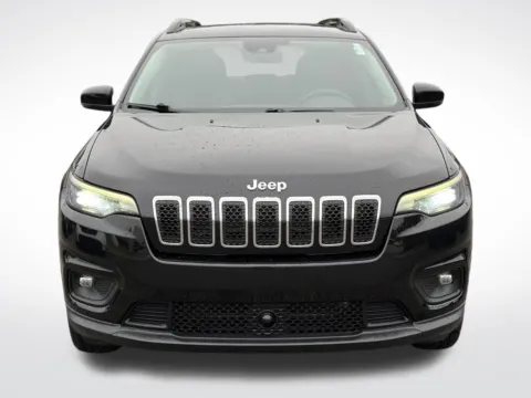 Another view of 2022 Jeep Cherokee Latitude Lux for sale in Kalamazoo, MI at Zeigler BMW of Kalamazoo
