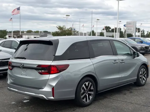 More photos of 2025 Honda Odyssey EX-L at Zeigler BMW of Kalamazoo, MI