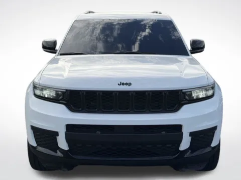 Another view of 2023 Jeep Grand Cherokee L Altitude for sale in Kalamazoo, MI at Zeigler BMW of Kalamazoo