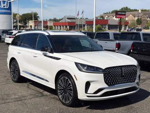 Photos of 2025 Lincoln Aviator Black Label for sale in Kalamazoo, MI at Zeigler BMW of Kalamazoo