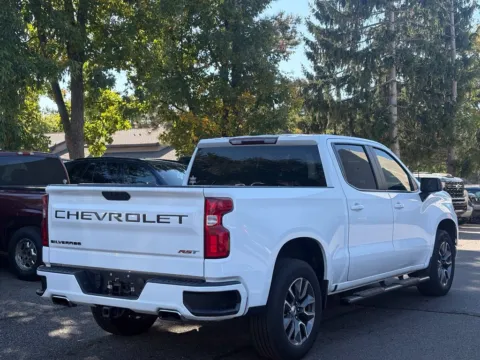 More photos of 2021 Chevrolet Silverado 1500 RST at Zeigler BMW of Kalamazoo, MI