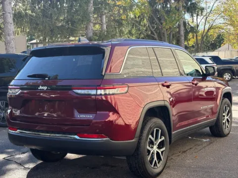 More photos of 2025 Jeep Grand Cherokee Limited at Zeigler BMW of Kalamazoo, MI
