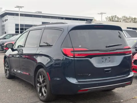 Another view of 2025 Chrysler Pacifica Limited for sale in Kalamazoo, MI at Zeigler BMW of Kalamazoo