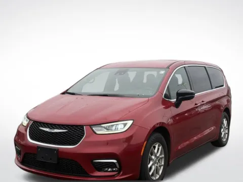 Photos of 2025 Chrysler Pacifica Select for sale in Kalamazoo, MI at Zeigler BMW of Kalamazoo
