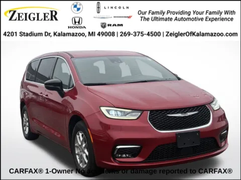 Red 2025 Chrysler Pacifica Select for sale in Kalamazoo, MI