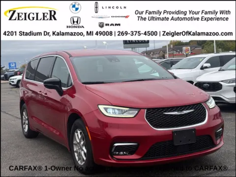 Red 2025 Chrysler Pacifica Select for sale in Kalamazoo, MI