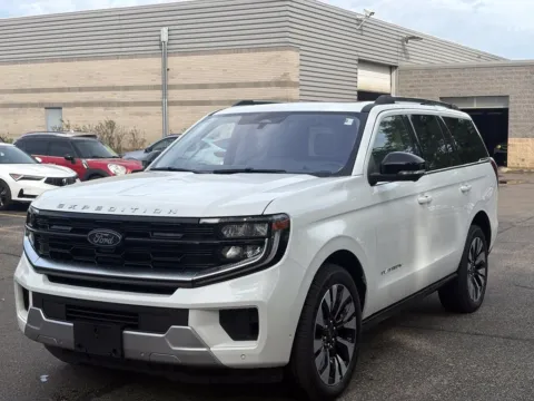 Photos of 2025 Ford Expedition Platinum for sale in Kalamazoo, MI at Zeigler BMW of Kalamazoo