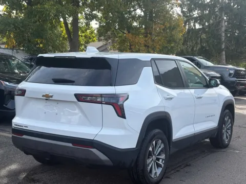 More photos of 2026 Chevrolet Equinox LT at Zeigler BMW of Kalamazoo, MI
