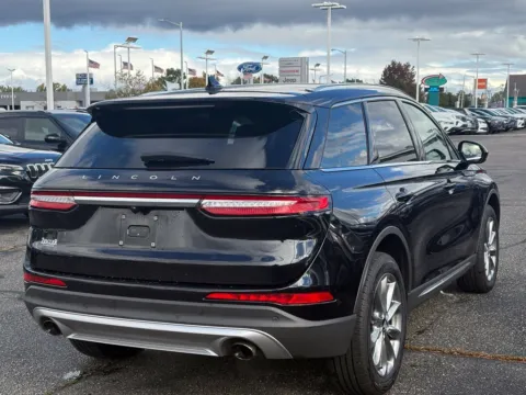 More photos of 2022 Lincoln Corsair Standard at Zeigler BMW of Kalamazoo, MI