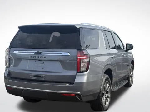 More photos of 2021 Chevrolet Tahoe LS at Zeigler BMW of Kalamazoo, MI
