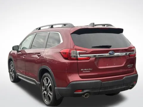 More photos of 2023 Subaru Ascent Limited at Zeigler BMW of Kalamazoo, MI