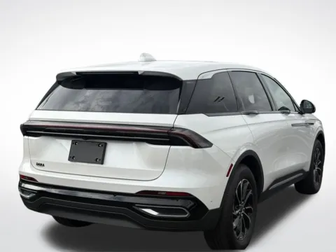 More photos of 2024 Lincoln Nautilus Premiere at Zeigler BMW of Kalamazoo, MI