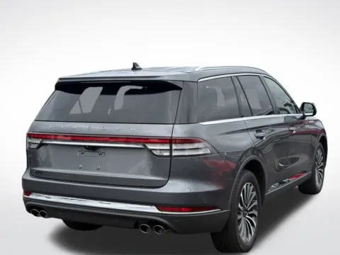 More photos of 2023 Lincoln Aviator Standard at Zeigler BMW of Kalamazoo, MI