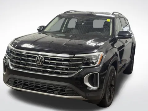 Photos of 2025 Volkswagen Atlas 2.0T SE w/Technology for sale in Kalamazoo, MI at Zeigler BMW of Kalamazoo