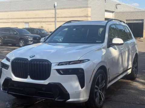 Photos of 2023 BMW X7 xDrive40i for sale in Kalamazoo, MI at Zeigler BMW of Kalamazoo