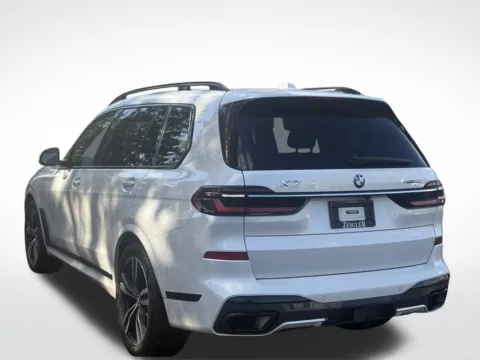 Another view of 2023 BMW X7 xDrive40i for sale in Kalamazoo, MI at Zeigler BMW of Kalamazoo