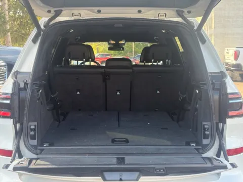 More photos of 2023 BMW X7 xDrive40i at Zeigler BMW of Kalamazoo, MI