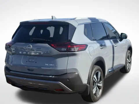 More photos of 2023 Nissan Rogue SL at Zeigler BMW of Kalamazoo, MI