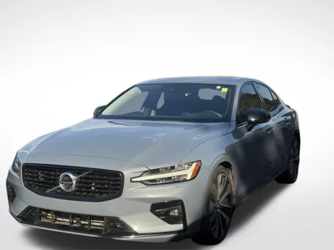 Photos of 2022 Volvo S60 B5 Momentum for sale in Kalamazoo, MI at Zeigler BMW of Kalamazoo