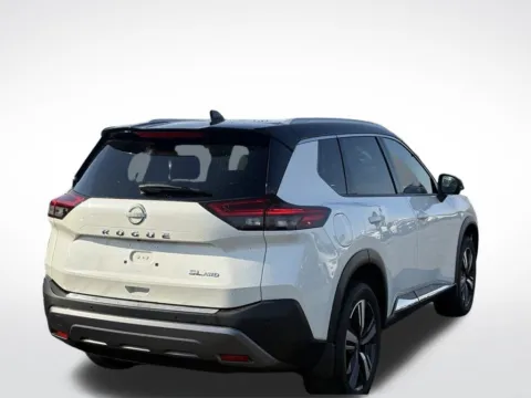 More photos of 2023 Nissan Rogue SL at Zeigler BMW of Kalamazoo, MI