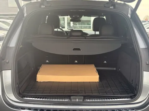 More photos of 2022 Mercedes-Benz GLE 450 at Zeigler BMW of Kalamazoo, MI