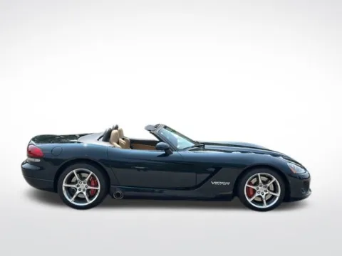 More photos of 2010 Dodge Viper SRT10 at Zeigler BMW of Kalamazoo, MI