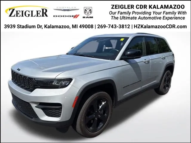 Silver 2022 Jeep Grand Cherokee Altitude for sale in Kalamazoo, MI