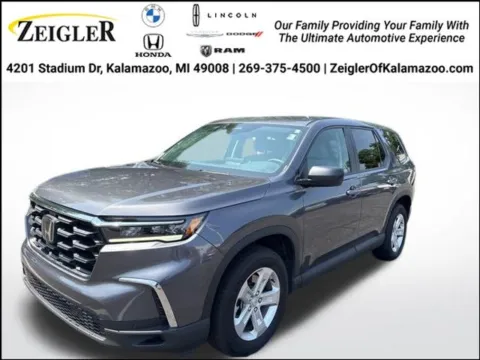 Gray 2023 Honda Pilot LX for sale in Kalamazoo, MI