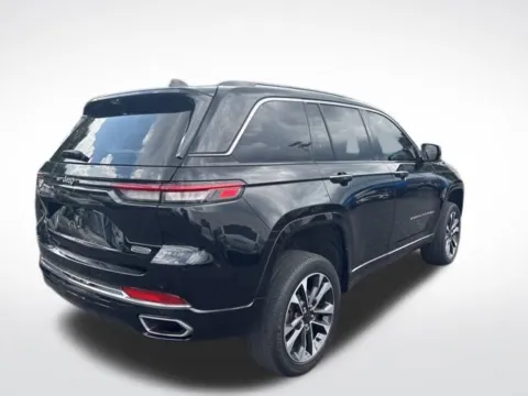 More photos of 2022 Jeep Grand Cherokee Overland at Zeigler BMW of Kalamazoo, MI