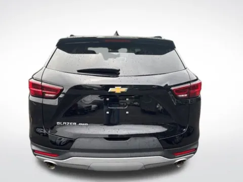More photos of 2023 Chevrolet Blazer LT at Zeigler BMW of Kalamazoo, MI