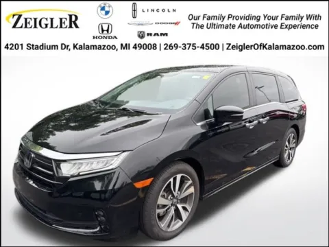 Black 2022 Honda Odyssey Touring for sale in Kalamazoo, MI