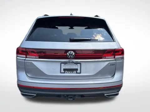 More photos of 2024 Volkswagen Atlas 2.0T SE w/Technology at Zeigler BMW of Kalamazoo, MI
