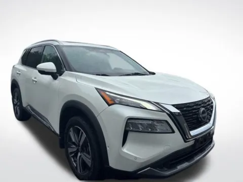 Another view of 2022 Nissan Rogue SL for sale in Kalamazoo, MI at Zeigler BMW of Kalamazoo