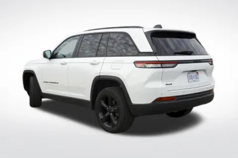 Photos of 2023 Jeep Grand Cherokee Altitude for sale in Kalamazoo, MI at Zeigler BMW of Kalamazoo