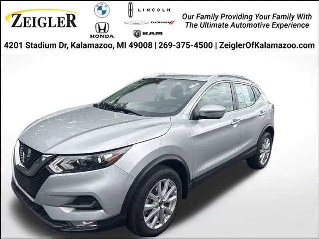Silver 2022 Nissan Rogue Sport SV for sale in Kalamazoo, MI