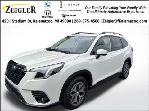 White 2023 Subaru Forester Premium for sale in Kalamazoo, MI